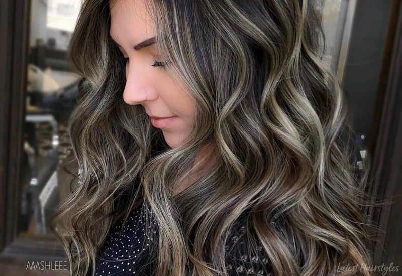 25 Dark Brown Hair with Blonde Highlights Ideas for Luscious Brunettes