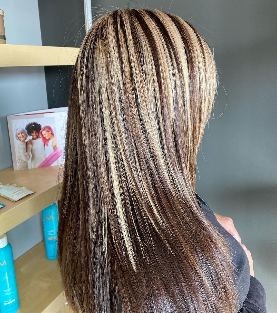 25 Dark Brown Hair with Blonde Highlights Ideas for Luscious Brunettes