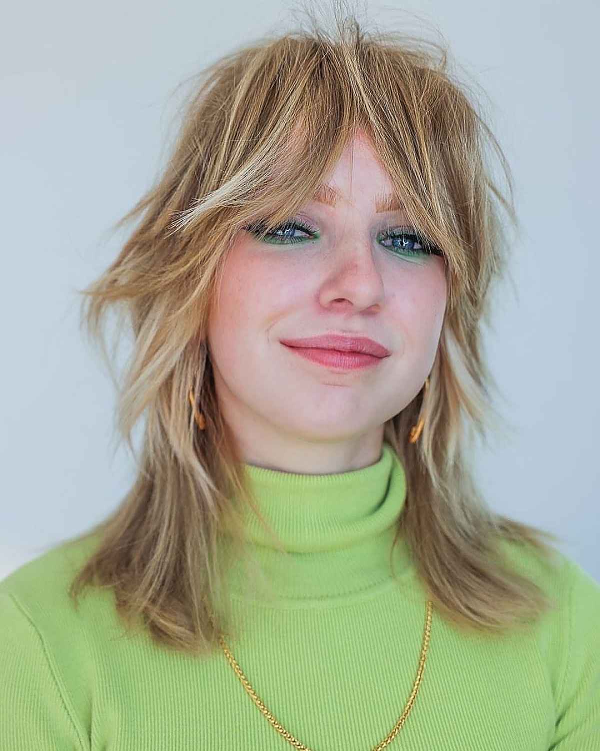 50 Low-Maintenance Shaggy Haircuts with Bangs for Busy &amp; Trendy Women