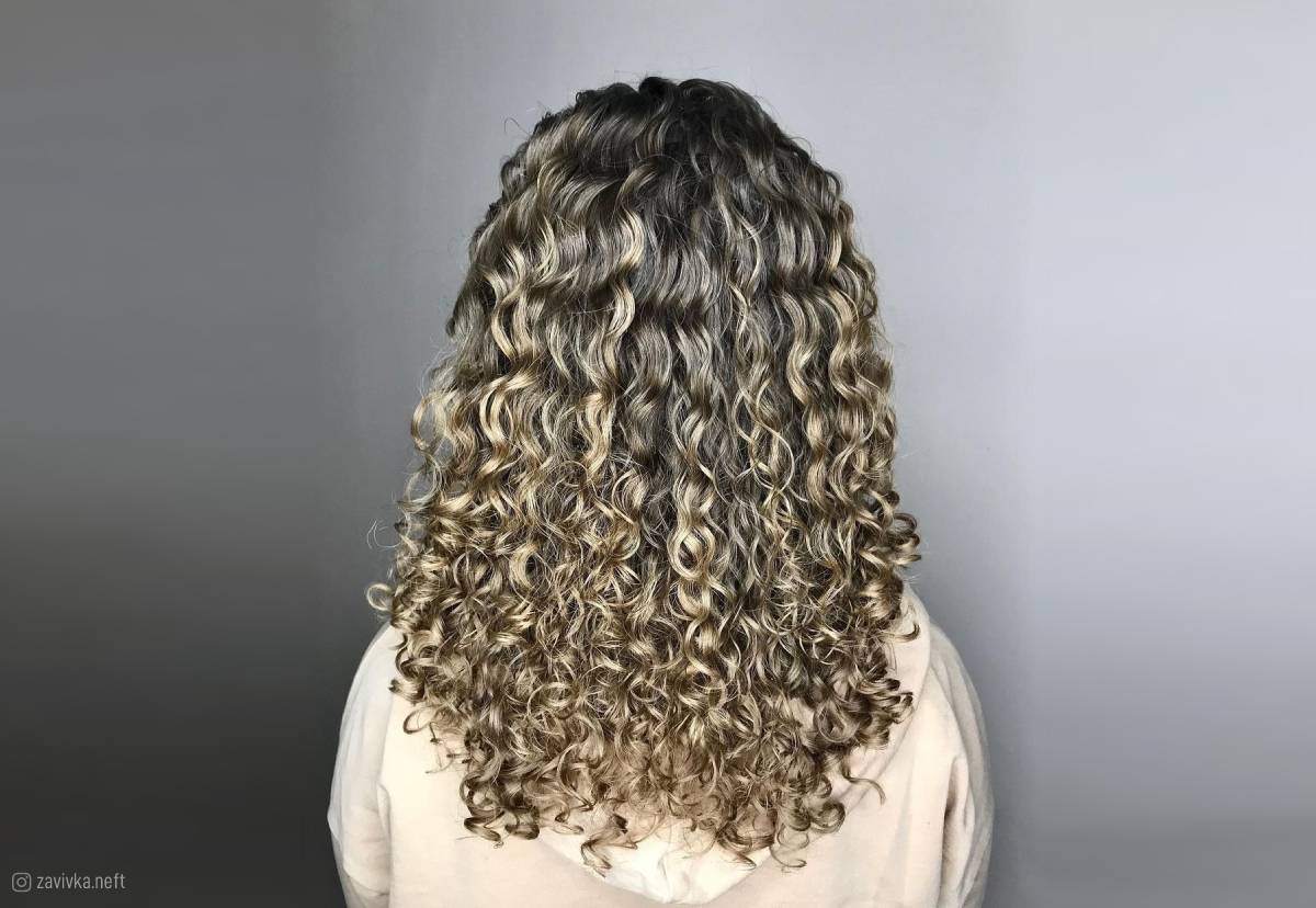 17 Modern Perm Hair Ideas That Are Starting to Trend Right Now