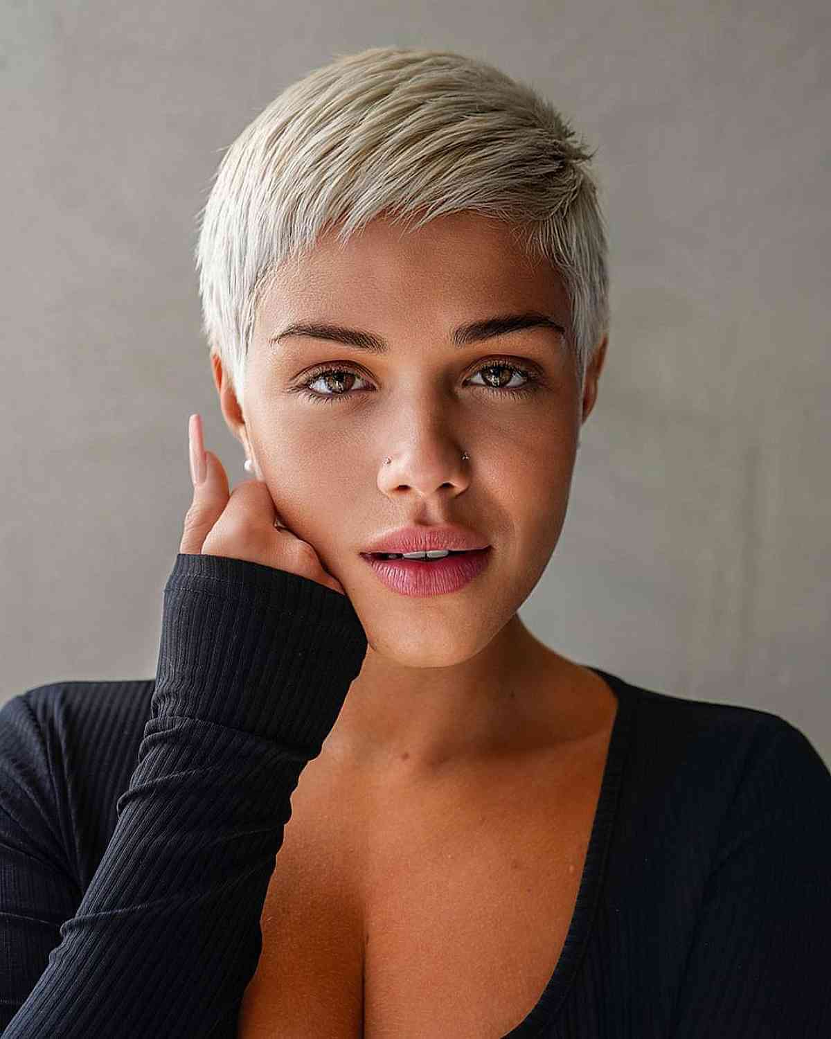 51 Top Short Hairstyles for Thick Hair to Be More Manageable