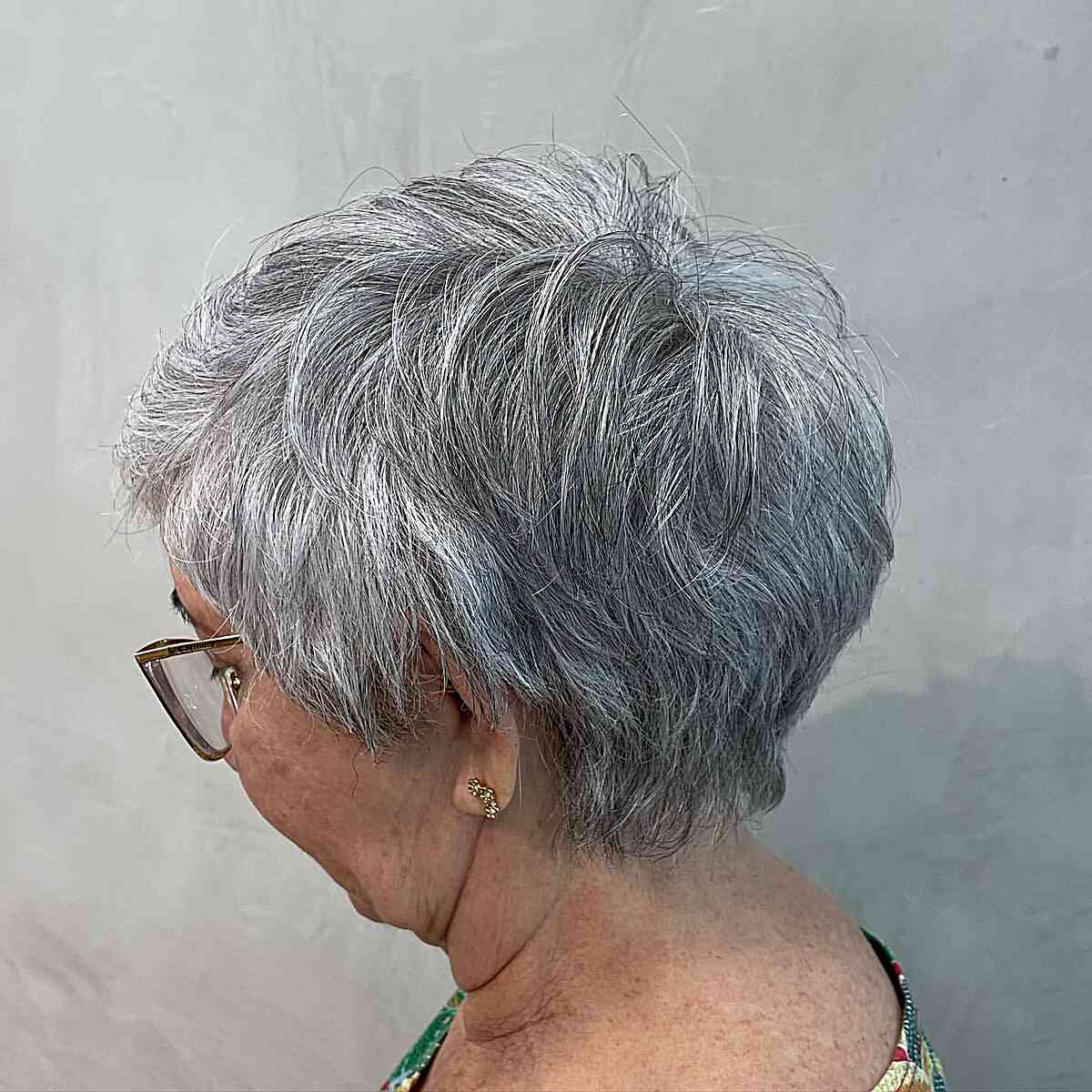 30 Perfect Pixie Cuts for Women Over 60 With Glasses