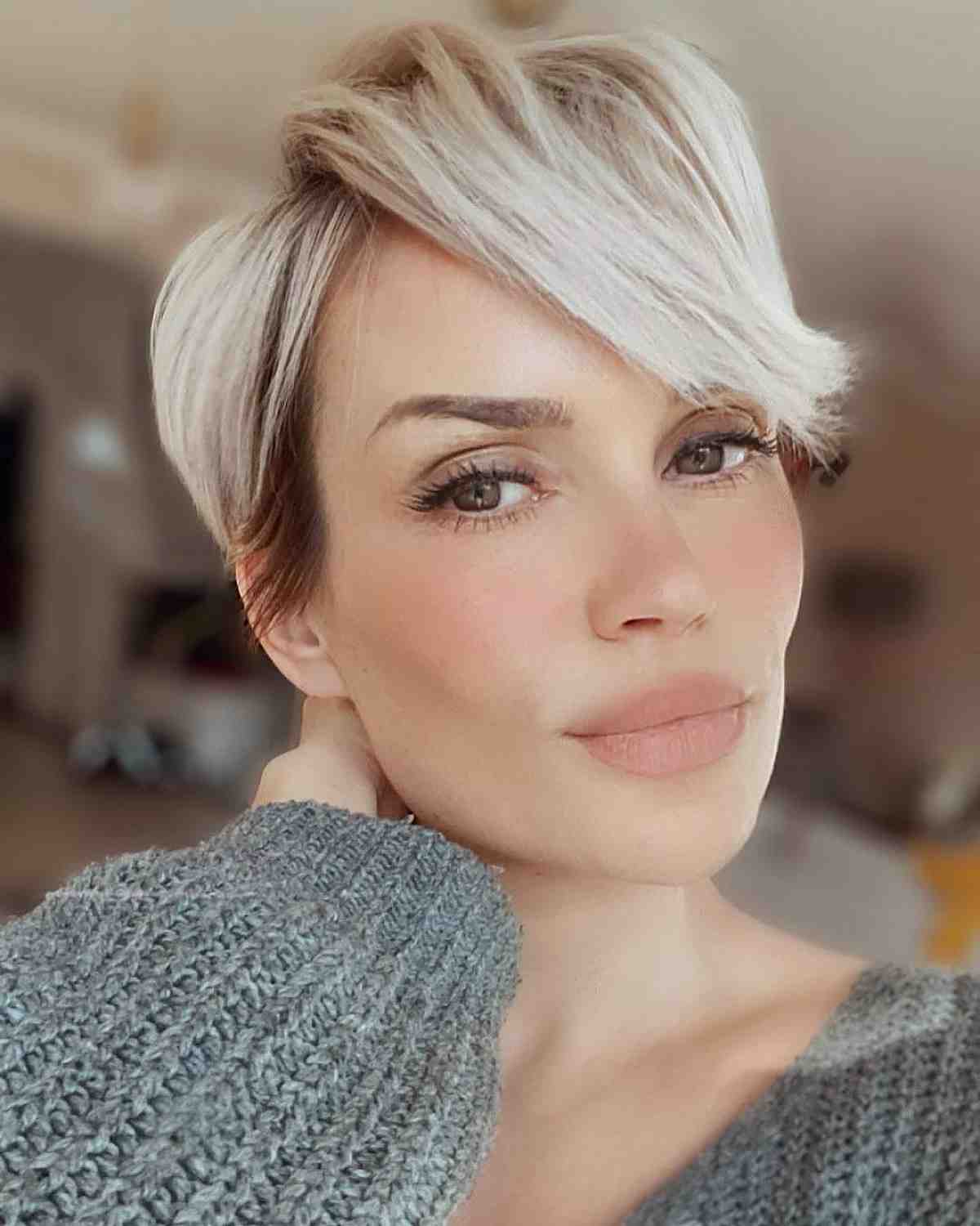 34 Flattering Hairstyles for Women with Big Foreheads