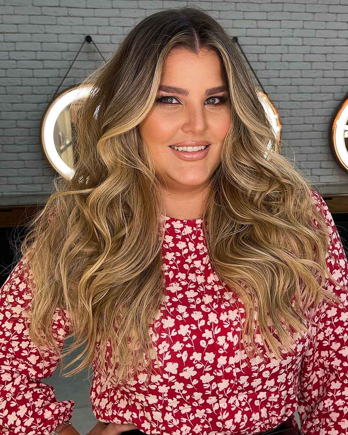 52 Most Flattering Hairstyles for Fat Faces and Double Chins
