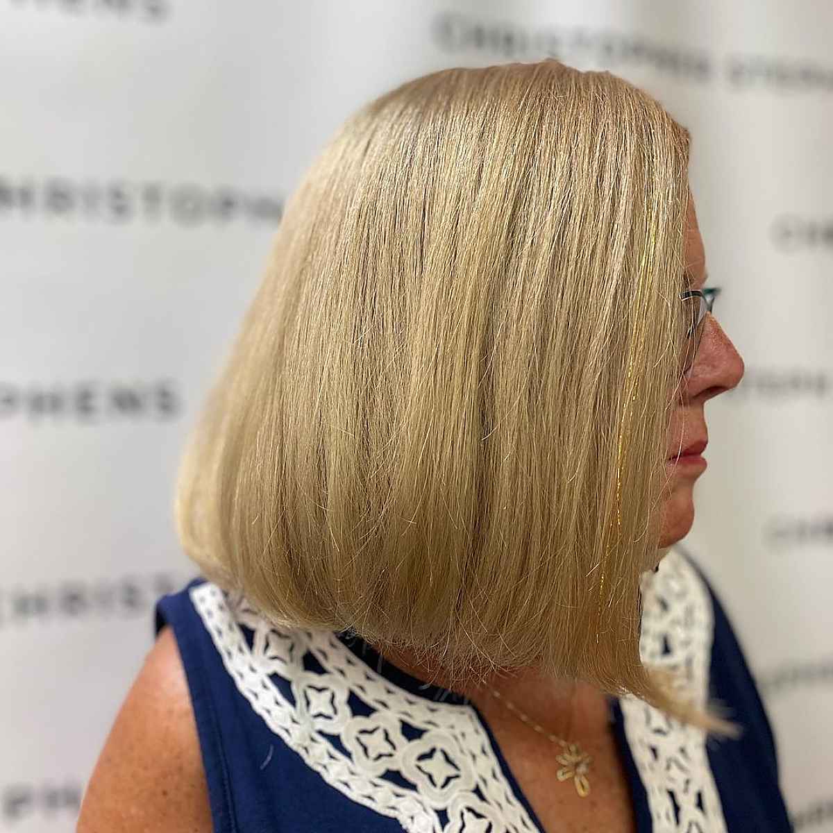 35 Voluminous Hairstyles for Women In Their 60s with Very Thin Hair