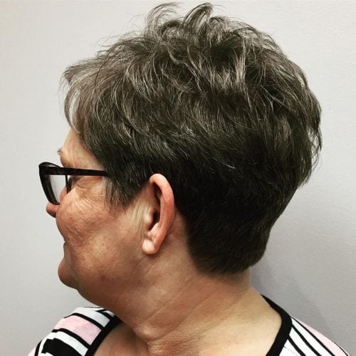 34 Best Hairstyles for Women Over 50 With Glasses