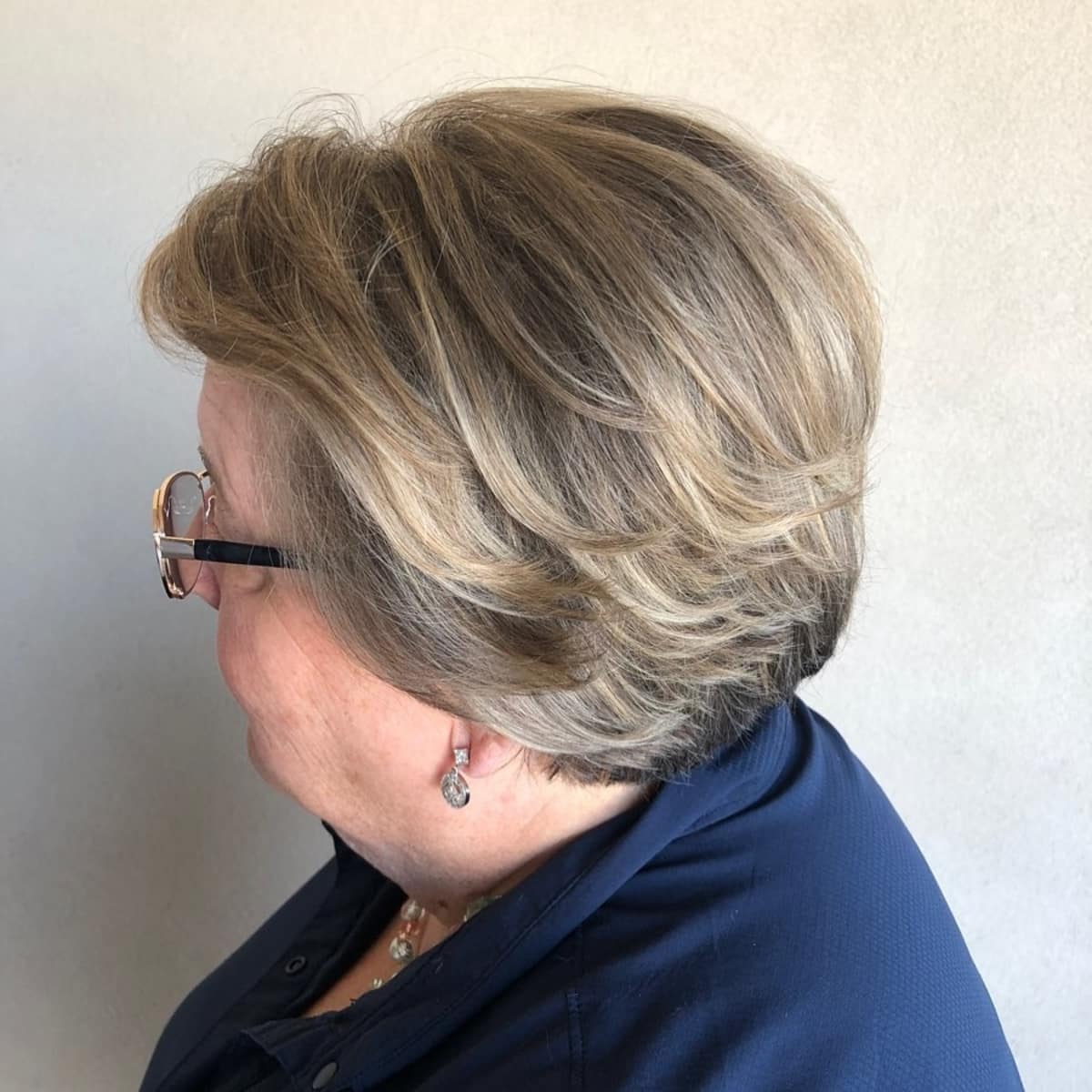 22 Flattering Hairstyles for Women Over 60 with Round Face Shapes