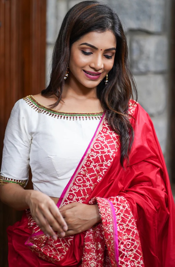 15 Latest Boat Neck Blouse Designs to Elevate Your Style 2025