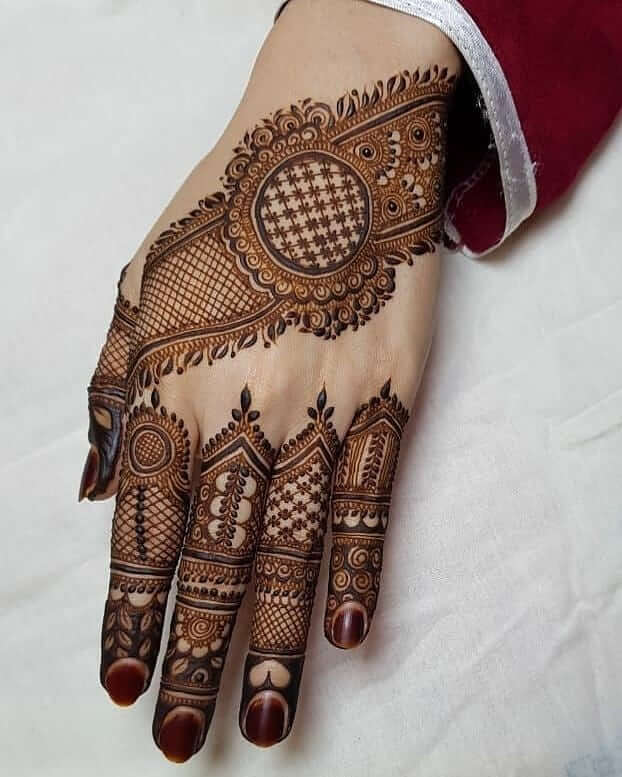 40+ Trendy Back Hand Mehndi Designs for Modern Brides