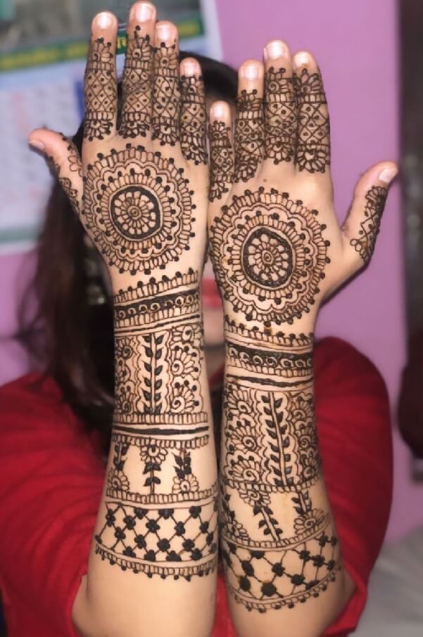 40+ Trendy Back Hand Mehndi Designs for Modern Brides