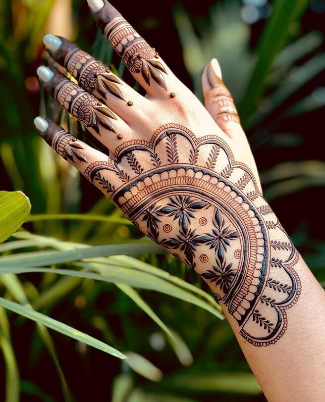 40+ Trendy Back Hand Mehndi Designs for Modern Brides