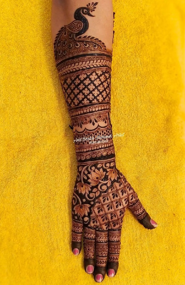 40+ Trendy Back Hand Mehndi Designs for Modern Brides