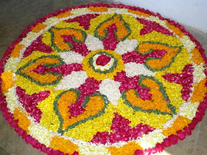 80+ Simple Rangoli Designs to Brighten Your Home 2025
