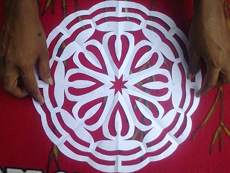 80+ Simple Rangoli Designs to Brighten Your Home 2025