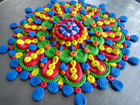 80+ Simple Rangoli Designs to Brighten Your Home 2025