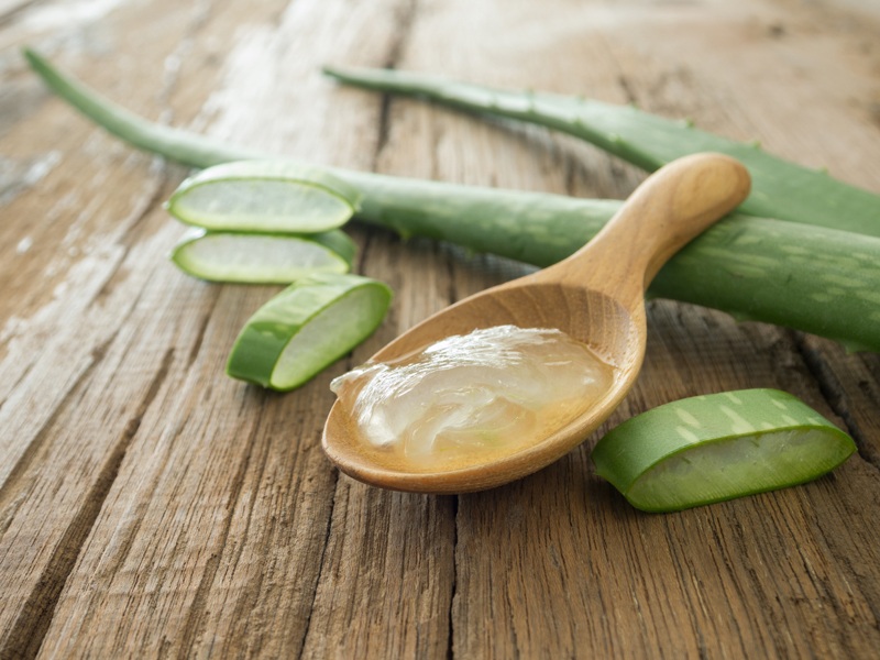 How to Use Aloe Vera For Dandruff? 6 Proven Methods | I Fashion Styles
