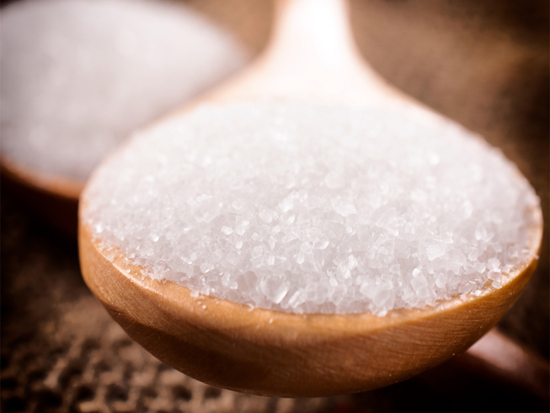 How to Use Salt For Dandruff? 5 Ways That Work | I Fashion Styles
