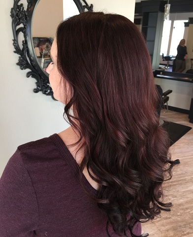15 Different Burgundy Hair Color Shades Available in India 2025