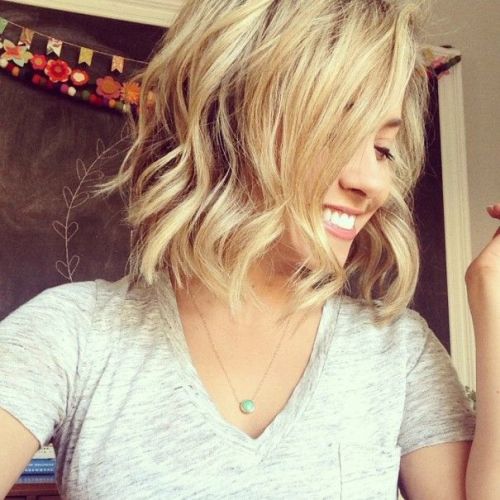 15 Different Types of Wavy Bob Hairstyles for All Face Shapes