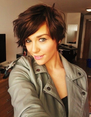 12 Trendy Choppy Bob Haircuts in Different Types and Styles