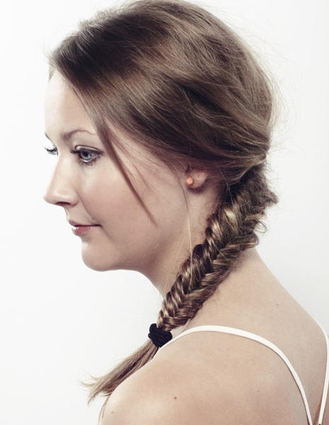 9 Braided Hairstyles for Medium Hair to Adopt the Fashion