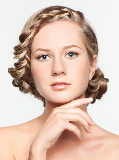 9 Braided Hairstyles for Medium Hair to Adopt the Fashion