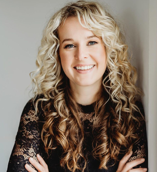 25 Trending Bridesmaid Hairstyles for Young Women