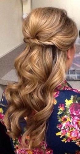 25 Trending Bridesmaid Hairstyles for Young Women