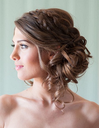 25 Trending Bridesmaid Hairstyles for Young Women
