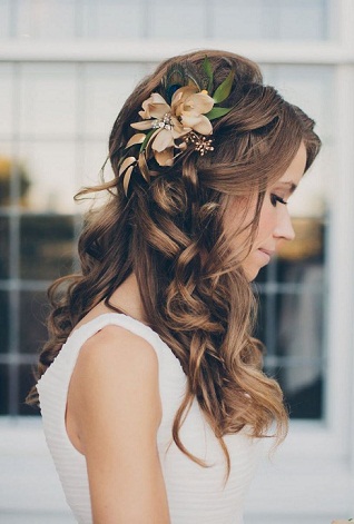 25 Trending Bridesmaid Hairstyles for Young Women