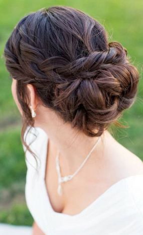 2024&#039;s Matching Bridal Hairstyles for Wedding Dress (75 Best)