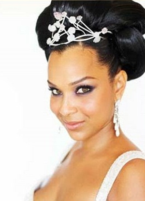 2024&#039;s Matching Bridal Hairstyles for Wedding Dress (75 Best)