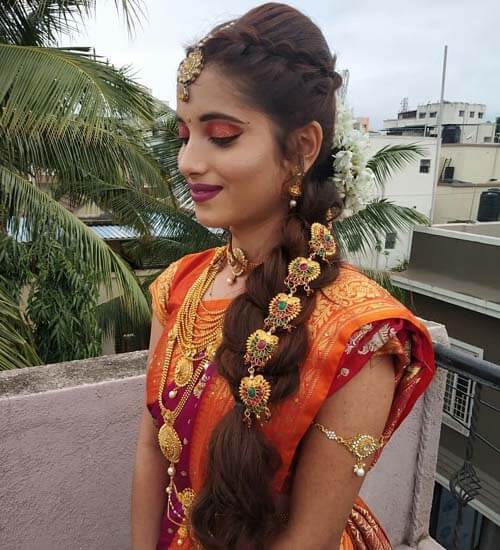 15 Different Bridal Hairstyles for South Indian Wedding 2025