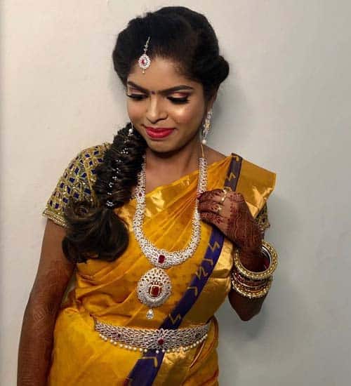 15 Different Bridal Hairstyles for South Indian Wedding 2025