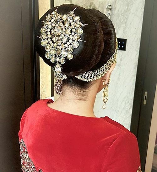 Dulhan Hairstyles: 40 New Wedding Hairstyles for Indian Brides