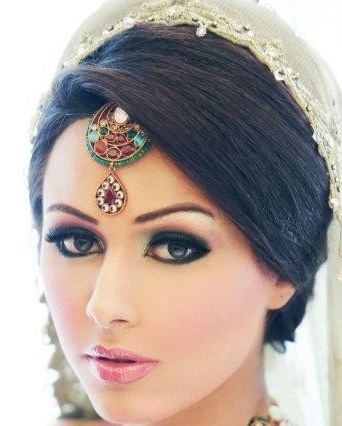 10 Latest Engagement Hair Looks for Indian Bride 2023