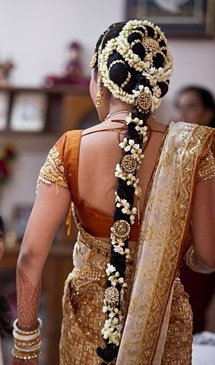 9 Trending Tamil Bridal Hairstyles for Modern Brides | I Fashion Styles