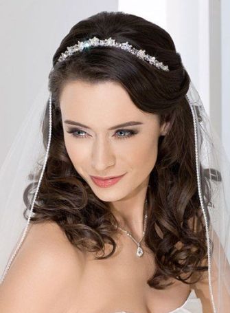 20 Asian Wedding Hairstyles That Will Make You Go Awe!