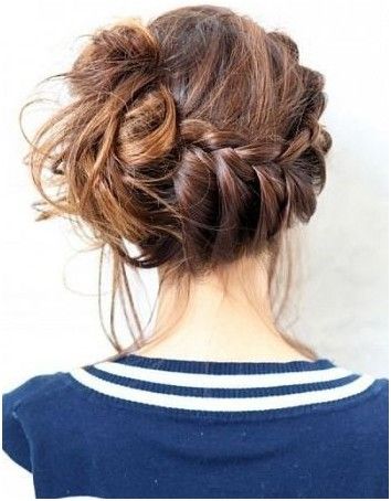 15 Side Bun Pictures for Your Next Style Inspiration 2024