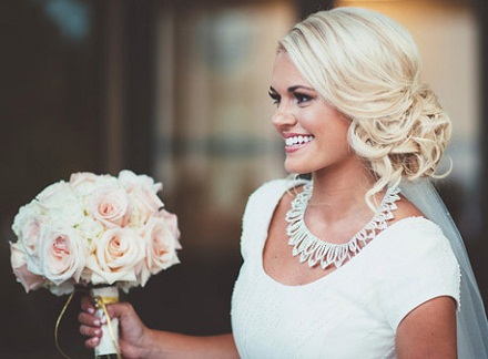 15 Side Bun Pictures for Your Next Style Inspiration 2024