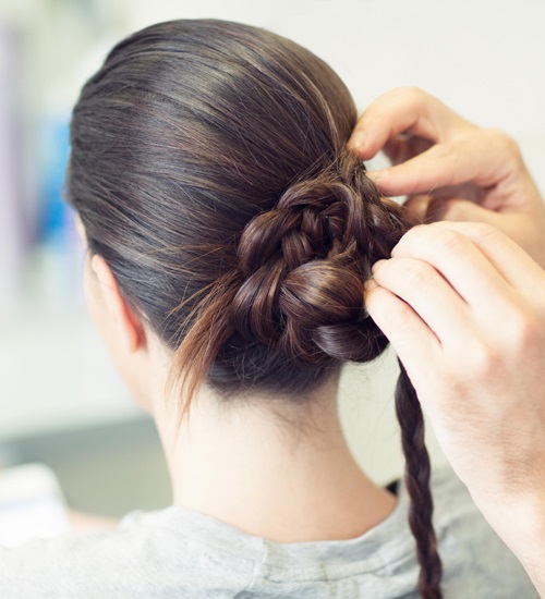 10 Stunning Chic Bun Hairstyles Pics for Fresh Inspiration