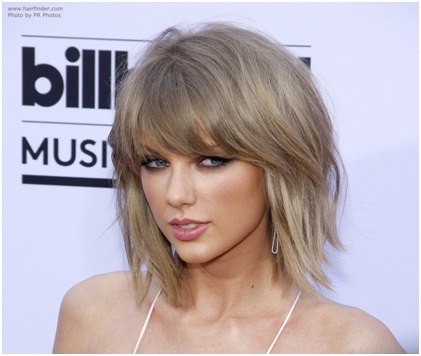 15 Gorgeous Taylor Swift Hairstyles Through the Years