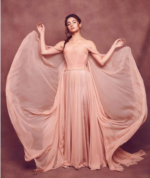 15 Ultimate Red Carpet Hairstyle Gallery for Women