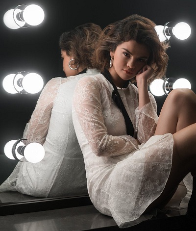 Selena Gomez&#039;s 15 Most Memorable Hairstyles of All Time