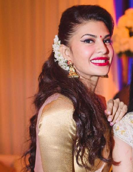 12 Best Jacqueline Fernandez Hairstyles of All Time | I Fashion Styles