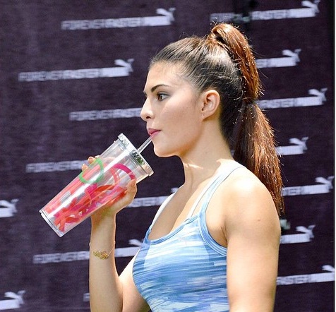 12 Best Jacqueline Fernandez Hairstyles of All Time | I Fashion Styles