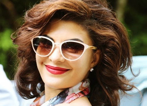 12 Best Jacqueline Fernandez Hairstyles of All Time | I Fashion Styles