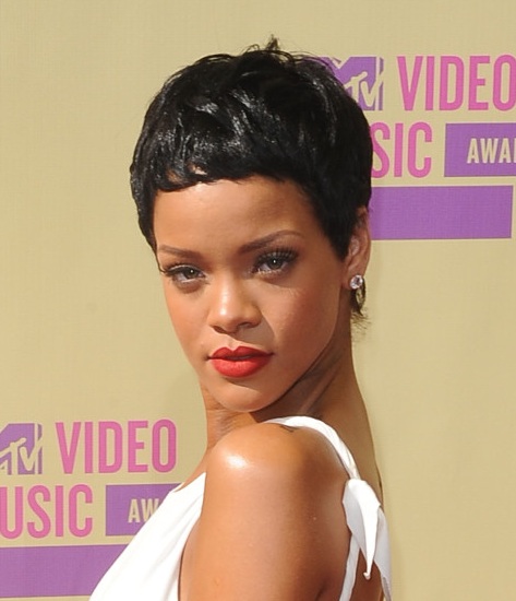 Top 20 All Time Best Rihanna Hairstyles to Inspire You