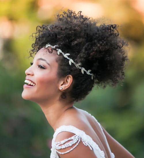 10 Latest and Stylish Wedding Hairstyles for Curly Hair