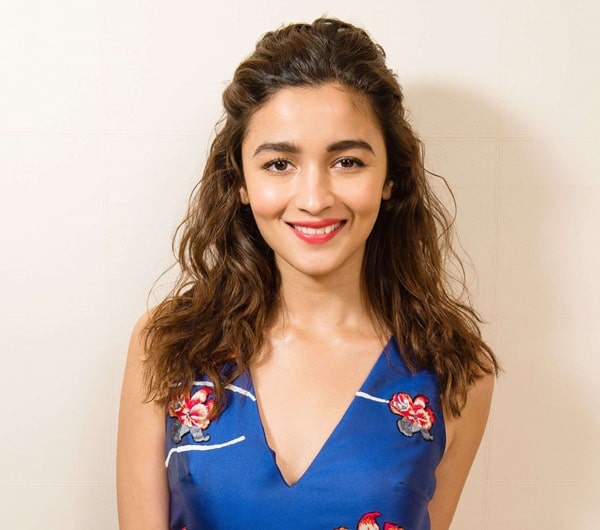 12 Best Indian Hairstyles for Curly Hair | I Fashion Styles